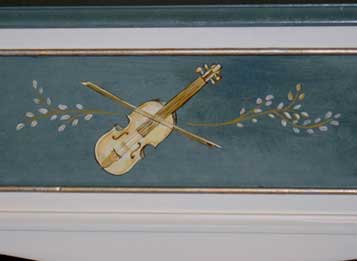 Violin mural by Jamie MacDonald Violin mural image